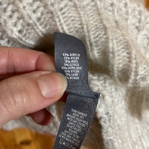 Aerie Women's Grey and White Wool and Alpaca Blend Lace up Front Sweatshirt. - Picture 4 of 4